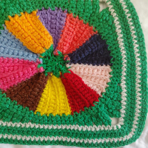 Afghan Color Wheel Hand-knitted Throw Blanket Cover Knit Circle Pattern Artisan - Picture 9 of 13
